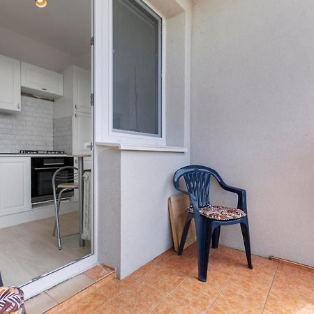 Apartment 20 Minutes From City Center W Netflix, Coffee Or Tea & Parking Bratislava Extérieur photo
