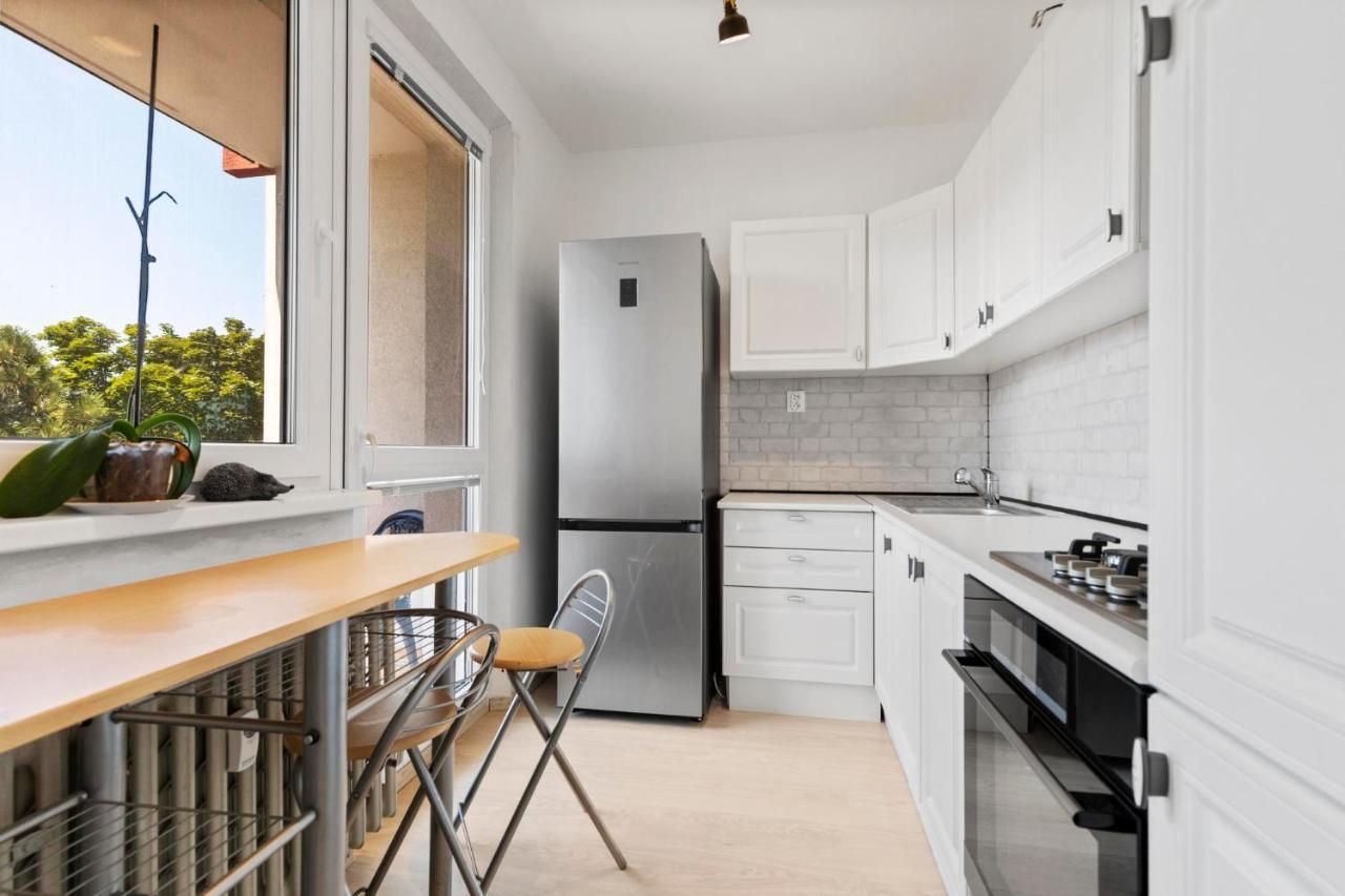 Apartment 20 Minutes From City Center W Netflix, Coffee Or Tea & Parking Bratislava Extérieur photo